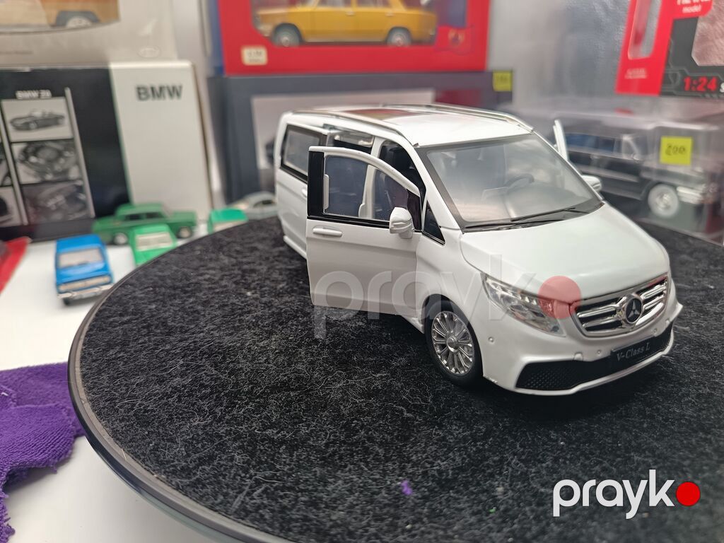 Kolleksionerlər Üçün Xüsusi Təklif Mercedes-Benz V class 1:24 — Modellar, Masazır (10)