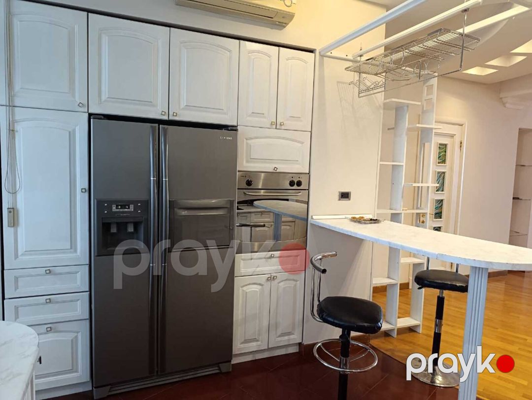 İcarəyə verilir 3 otaqlı köhnə tikili 185 m² — Mənzil, Bakı (11)