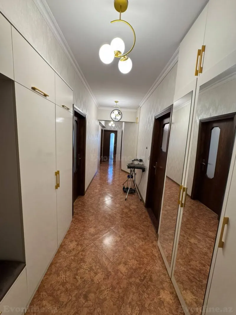 Satılır 3 otaqlı Mənzil Köhnə tikili 80 m² Bakı, Yasamal r., İnşaatçılar m — Mənzil, Bakı (3)