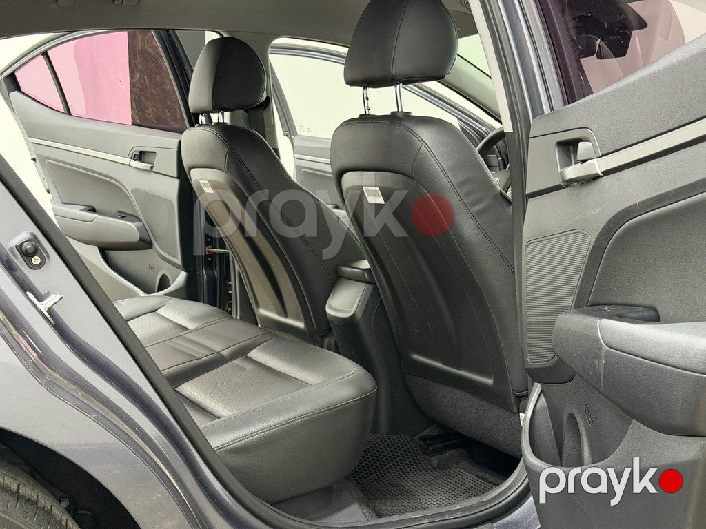 Hyundai Avante, 1.6 L, 2017 il, 183 000 km — Avtomobillər, Bakı (9)