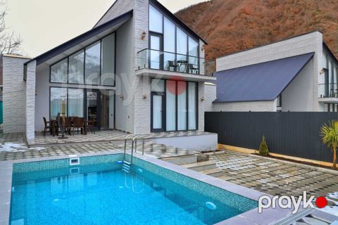 İcarəyə verilir 4 otaqlı həyət evi/bağ evi 100 m² — Qax