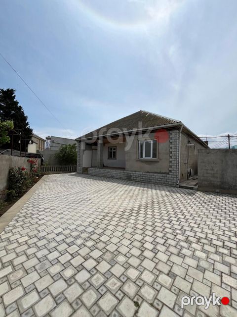 Satılır 4 otaqlı həyət evi/bağ evi 130 m² — Bakı