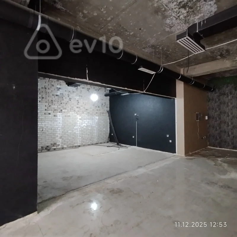 Obyekt, 800 m², Ceyhun Hacıbəyli küçəsi, 28 May metrosu — kirayə — Əmlak, Bakı (9)