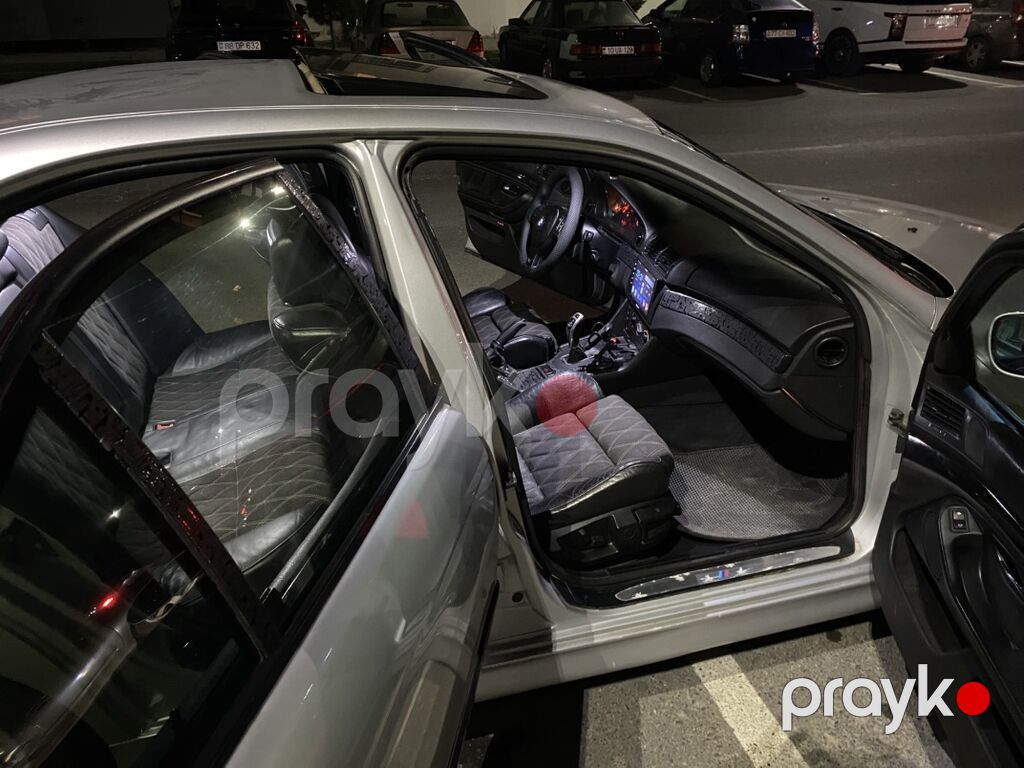 BMW 5 Series E39 sedan – gümüşü rəngli, 4 qapılı. Yaxşı vəziyyətdədir 09-CA-915 — Avtomobillər, Bakı (10)