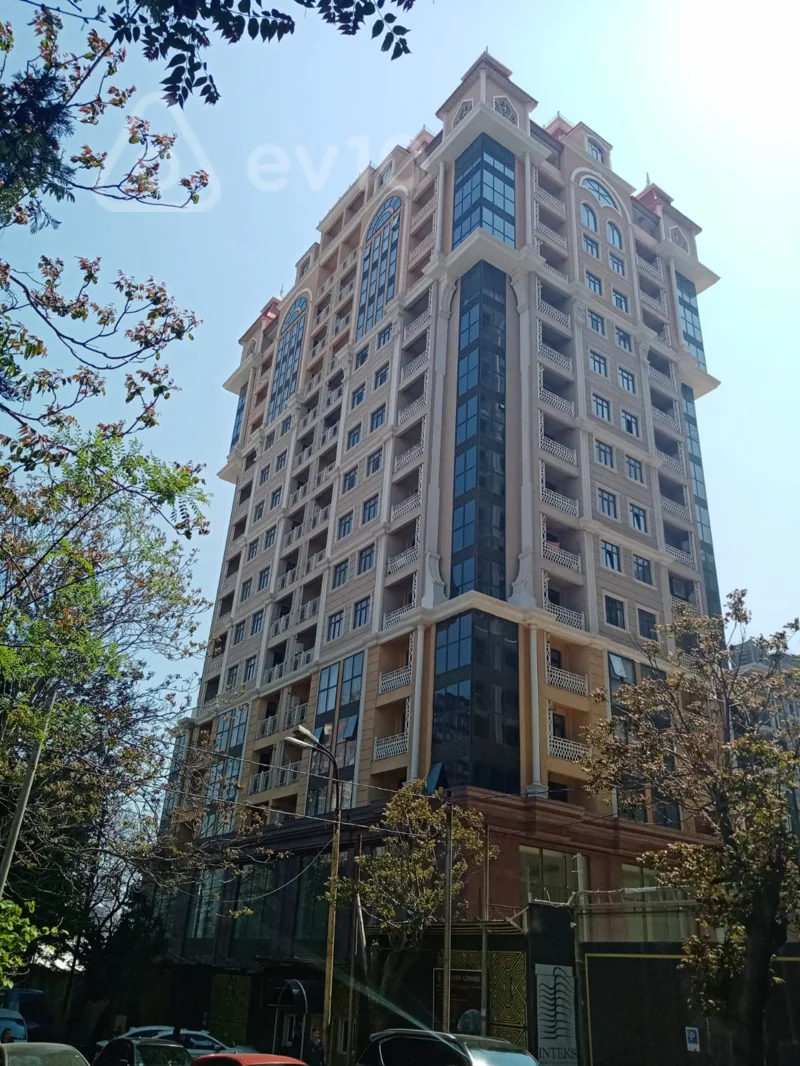 3 otaqlı mənzil, 148 m², Təbriz küçəsi — Bakı