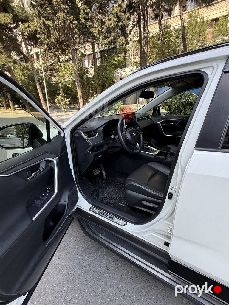 Toyota RAV4, 2.0 L, 2019 il, 75 000 km — Avtomobillər, Bakı (7)