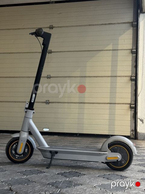 Ninebot g30 elektrik skuteri Ehtiyacım olmadığı üçün satıram çox — Bakı