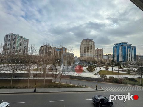 Satılır 3 otaqlı köhnə tikili 115 m² — Bakı