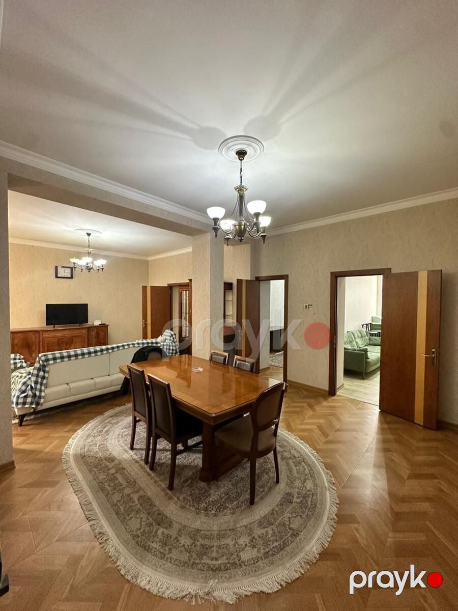 Satılır 3 otaqlı köhnə tikili 100 m² — Mənzil, Bakı (9)