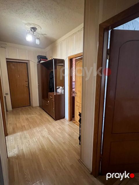 Satılır 4 otaqlı köhnə tikili 100 m² — Bakı
