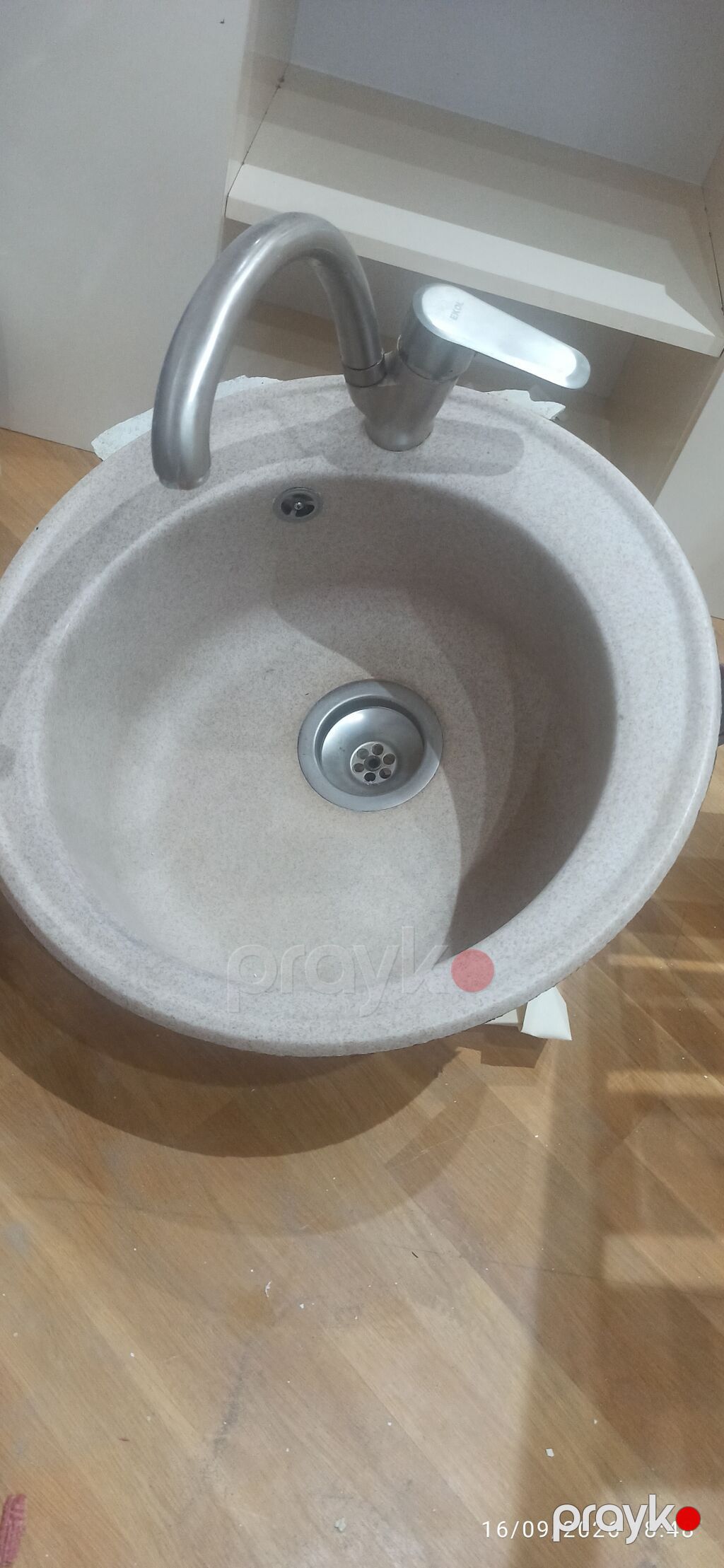 Mətbəx üçün dairəvi qranit kompozit evye və qarışdırıcı kran dəsti — Mətbəx lavabolarında, Bakı (2)