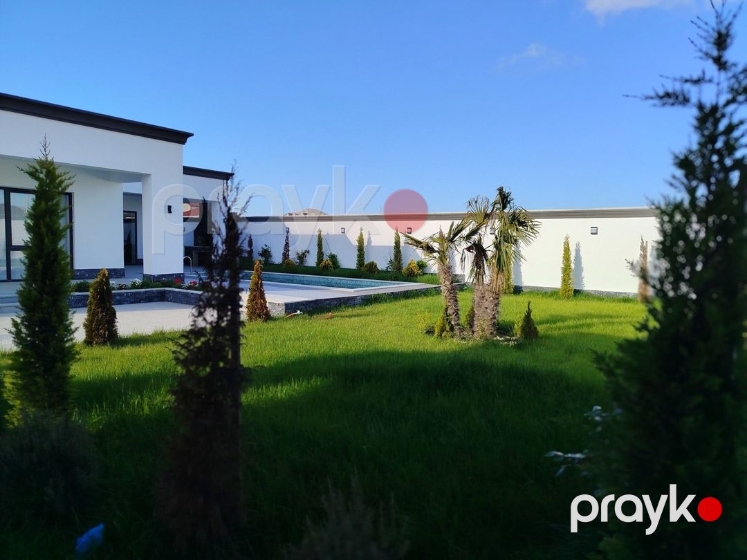 Satılır 4 otaqlı həyət evi/bağ evi 200 m² — Ev, villa, Bakı (3)