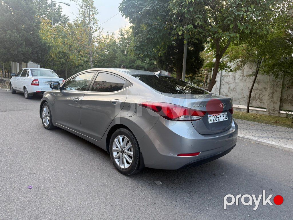Hyundai Avante, 1.6 L, 2015 il, 194 000 km — Avtomobillər, Gəncə (8)