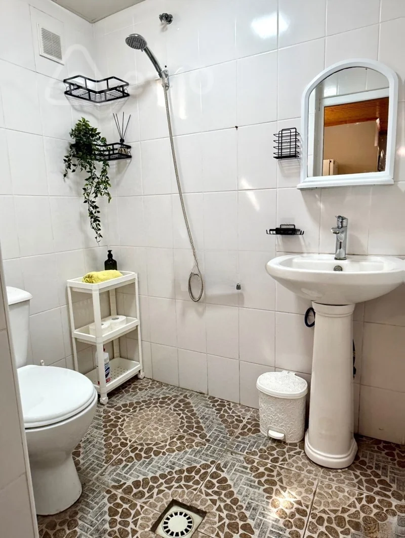 2 otaqlı mənzil, 90 m², Elmlər Akademiyası metrosu — kirayə — Mənzil, Bakı (11)