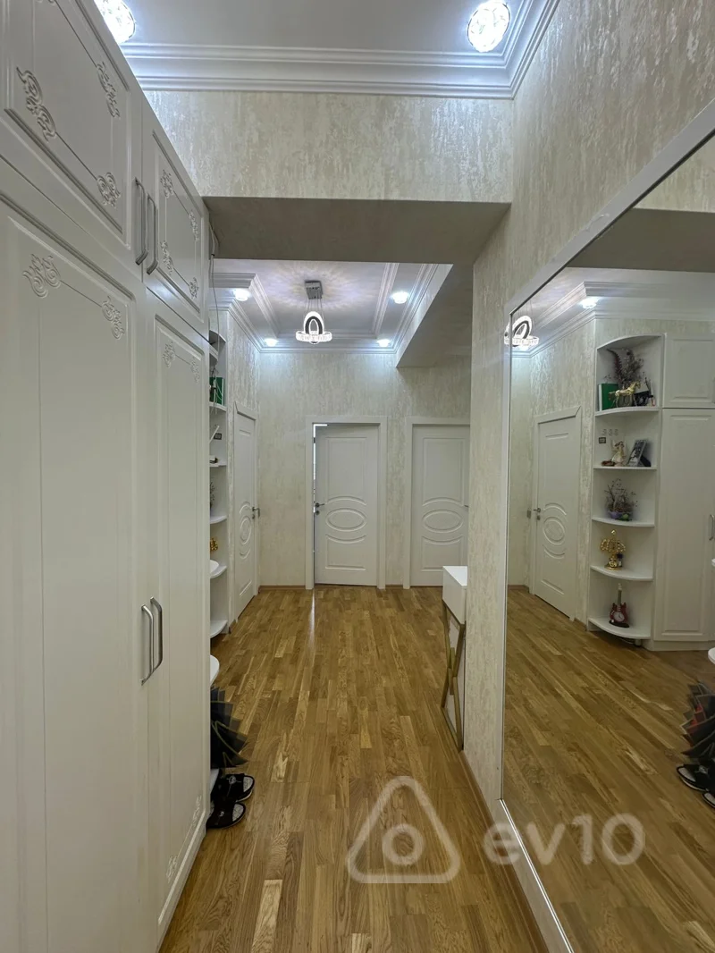 3 otaqlı mənzil, 110 m², Özbəkistan küç — Bakı
