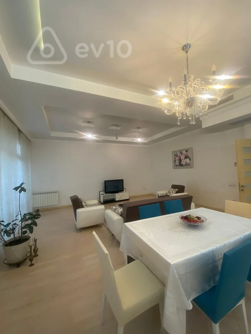 4 otaqlı mənzil, 240 m², Bakıxanov küçəsi — kirayə — Mənzil, Bakı (2)