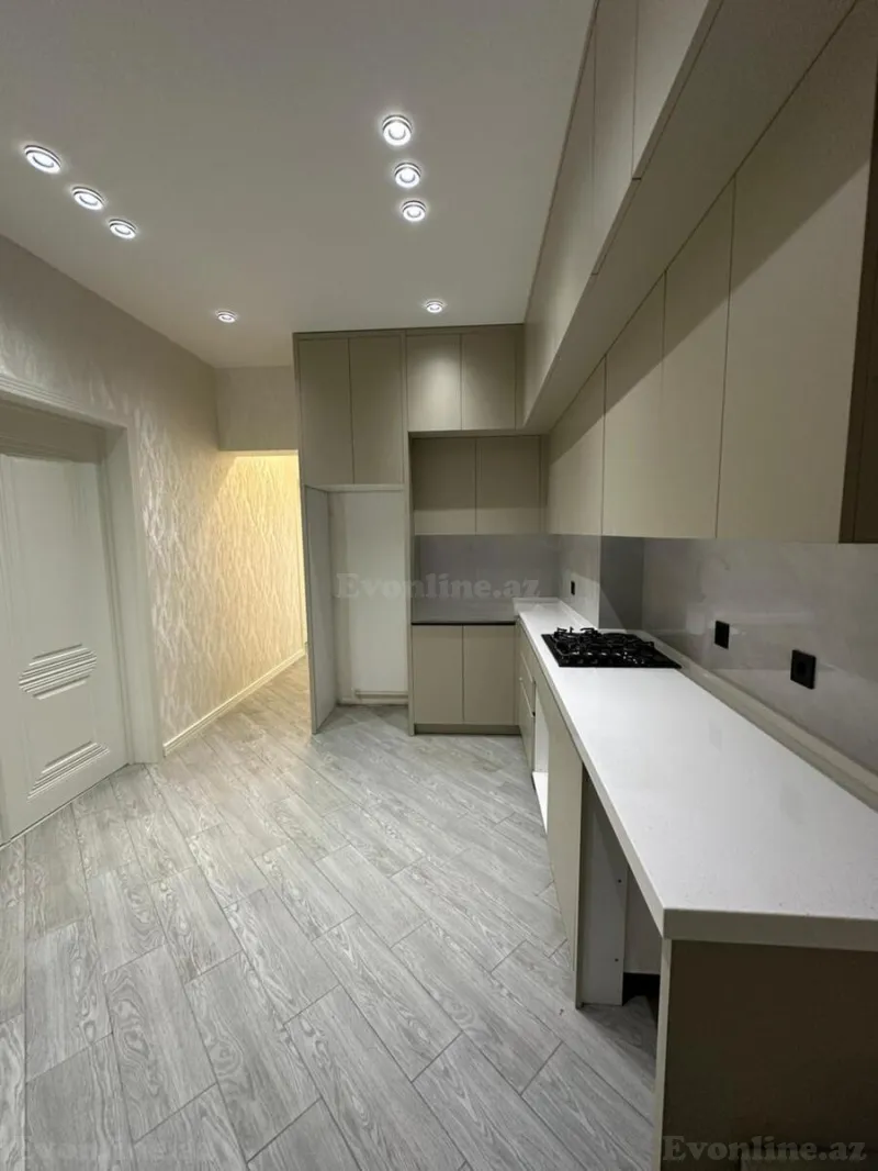 Satılır 4 otaqlı Mənzil Yeni tikili 80 m² Bakı, Xətai r., Həzi Aslanov m — Mənzil, Bakı (7)