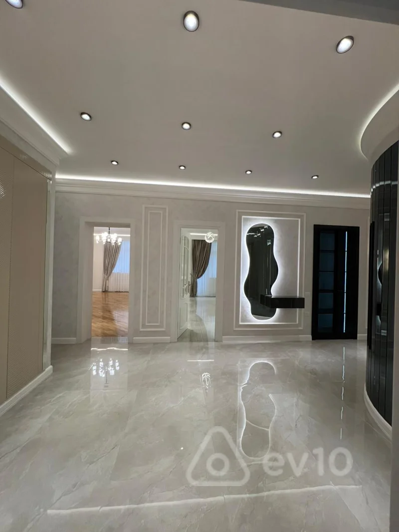 4 otaqlı mənzil, 172 m², Səməd Vurğun — Mənzil, Bakı (10)