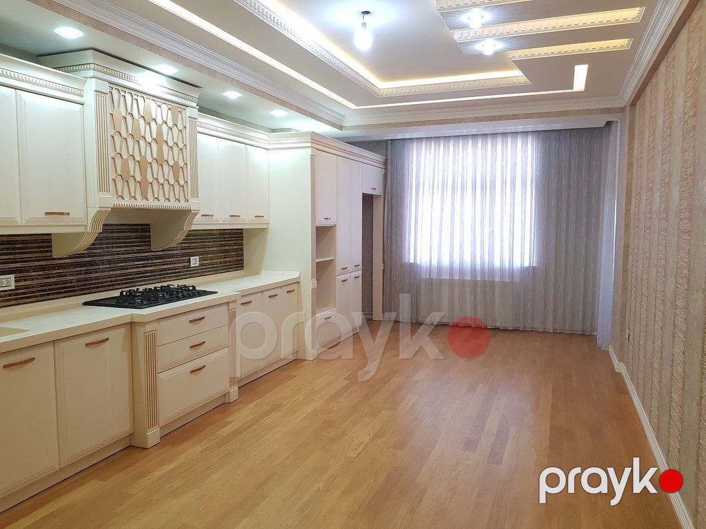 Satılır 4 otaqlı yeni tikili 242 m² — Mənzil, Bakı (10)