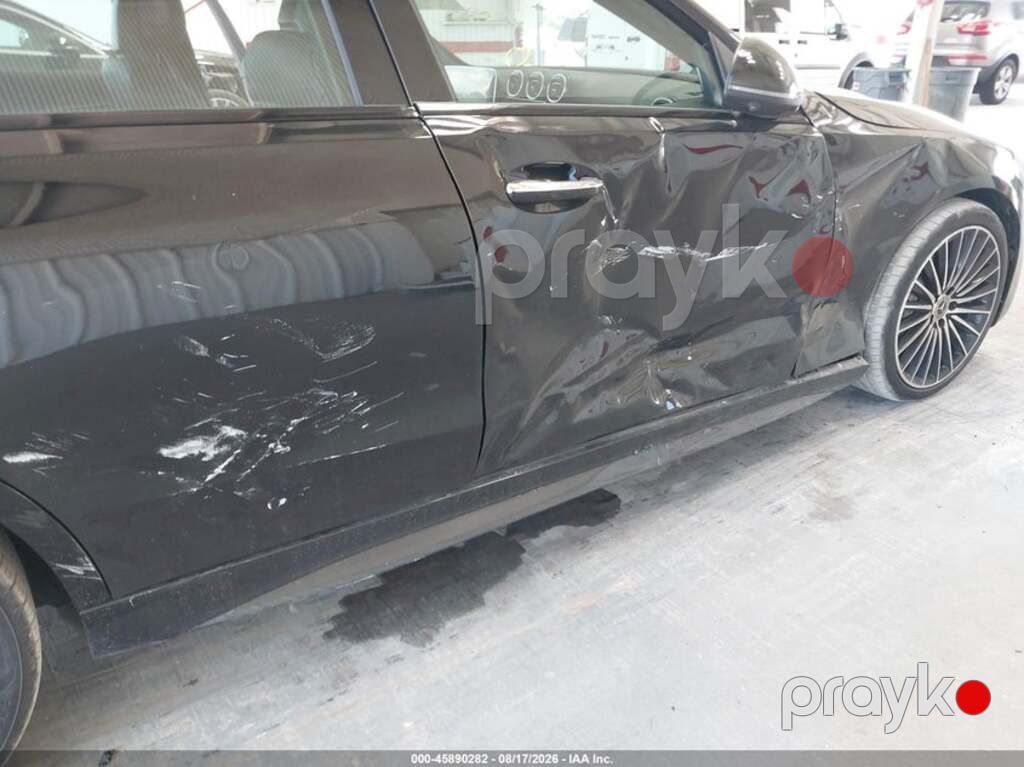 Mercedes C 300, 2.0 L, 2024 il, 59 629 km — Avtomobillər (5)