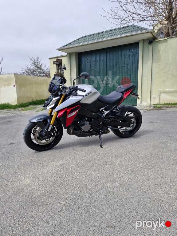 Suzuki GSX-S1000, 1000 sm3, 2024 il, 9 200 km — Motosikletlər, Bakı (2)
