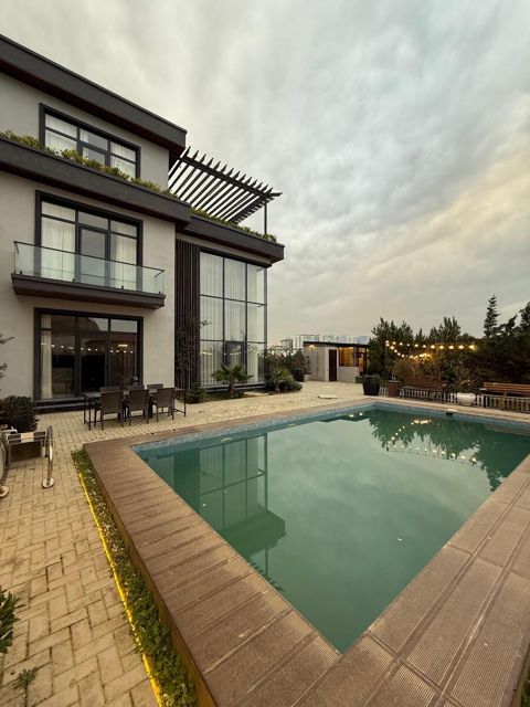 Satılır 5 otaqlı həyət evi/bağ evi 500 m² — Bakı