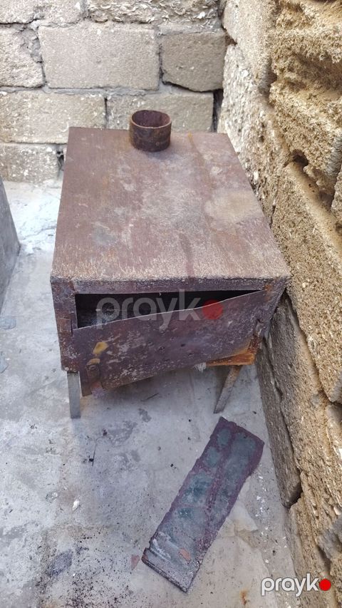 Metaldan hazırlanmış odun/komur sobası - Material: qalın metaldan — Bakı