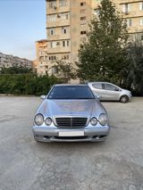 Mercedes E 220, 2.2 L, 2000 il, 327 000 km — Автомобили