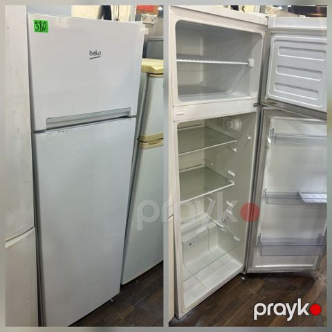 Beko ikikameralı soyuducu - Yuxarıda dondurucu bölmə, aşağıda — Digah