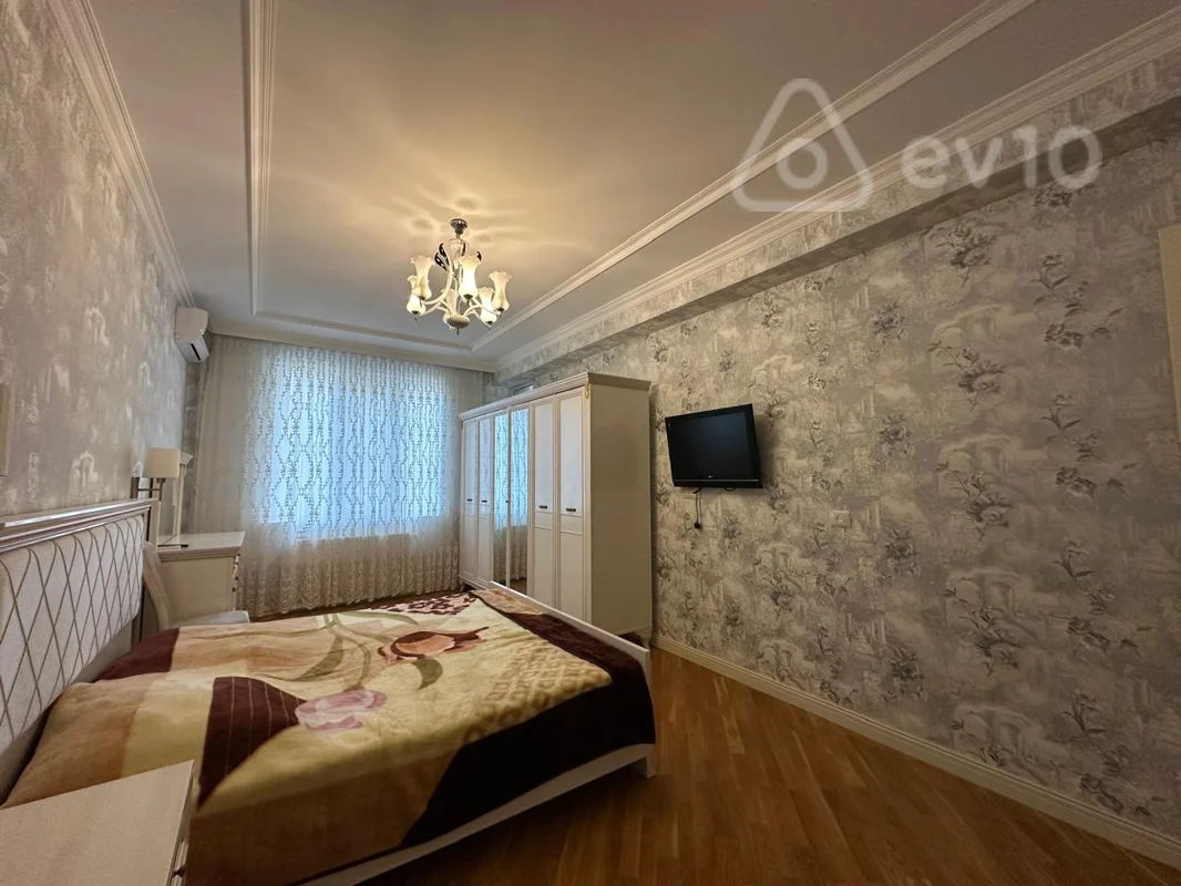 4 otaqlı mənzil, 176 m², 28may metrosunun yaxınlığı — kirayə — Mənzil, Bakı (11)