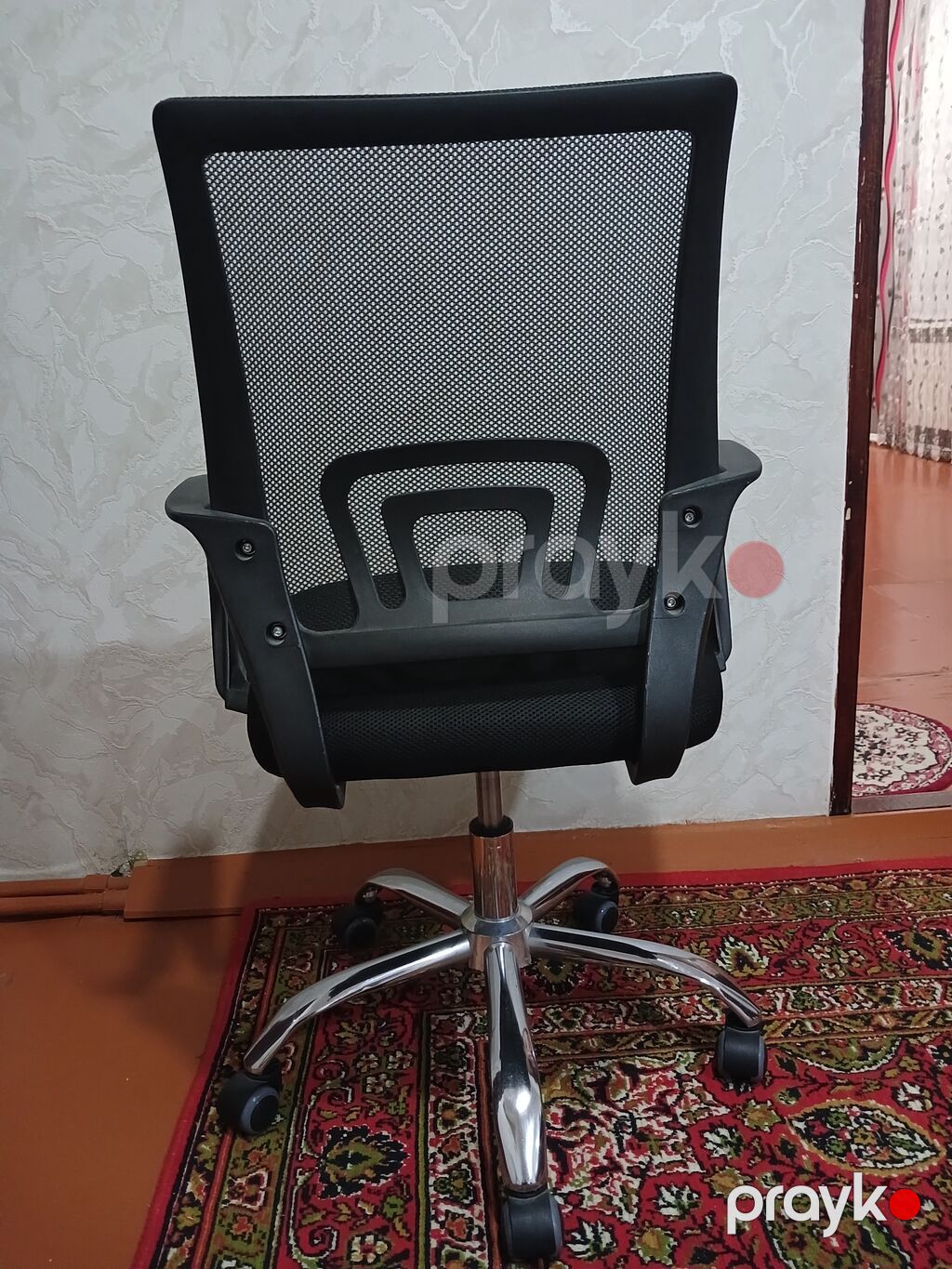 Erqonomik ofis kreslosu – mesh arxa dayaqlı, qara rəng — Ofis mebeli, Bakı (2)
