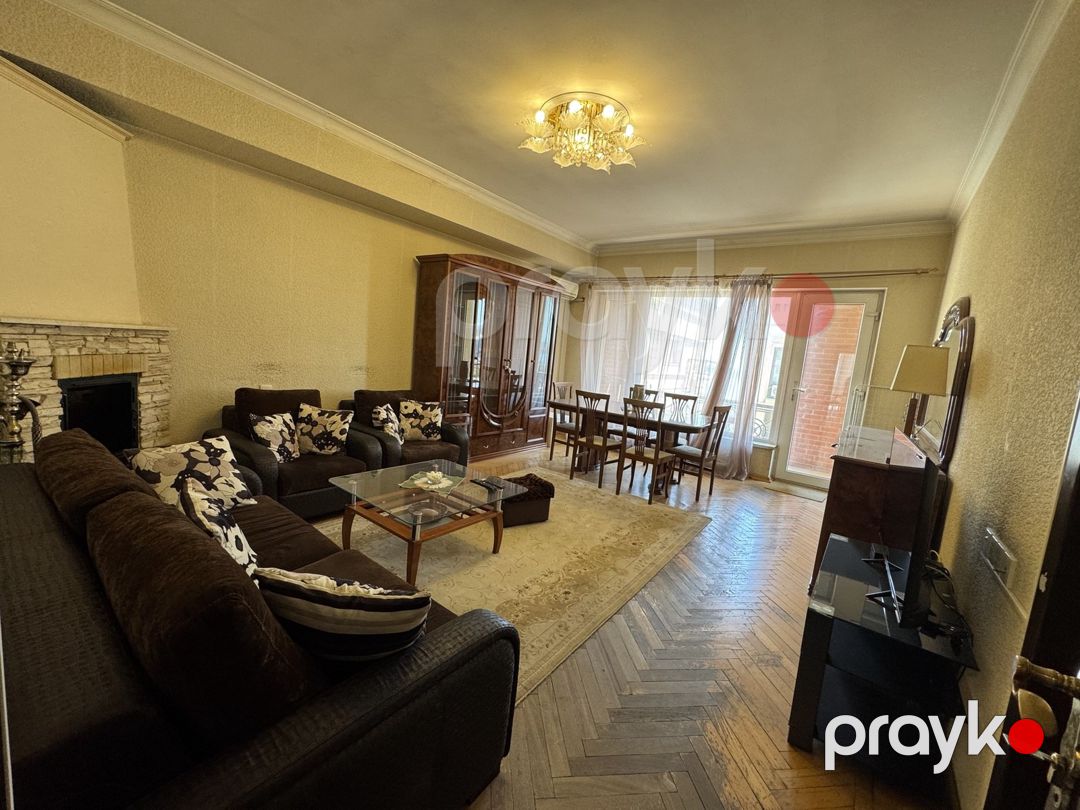 Satılır 3 otaqlı köhnə tikili 214.7 m² — Mənzil, Bakı (11)
