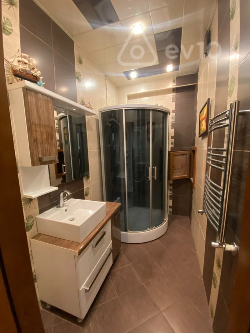 3 otaqlı mənzil, 140 m², Elşən Süleymanov — kirayə — Mənzil, Bakı (8)