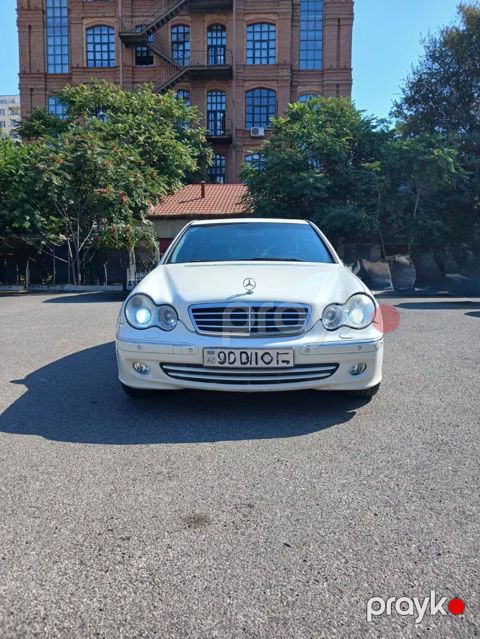 Mercedes-Benz C 230: 2.3 l 2005 il Sedan — Bakı