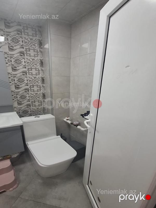 Satılır 3 otaqlı Bina evi menzil (Köhnə tikili), 65 m², 3-cü mikrorayon — Mənzil, Sumqayıt (11)