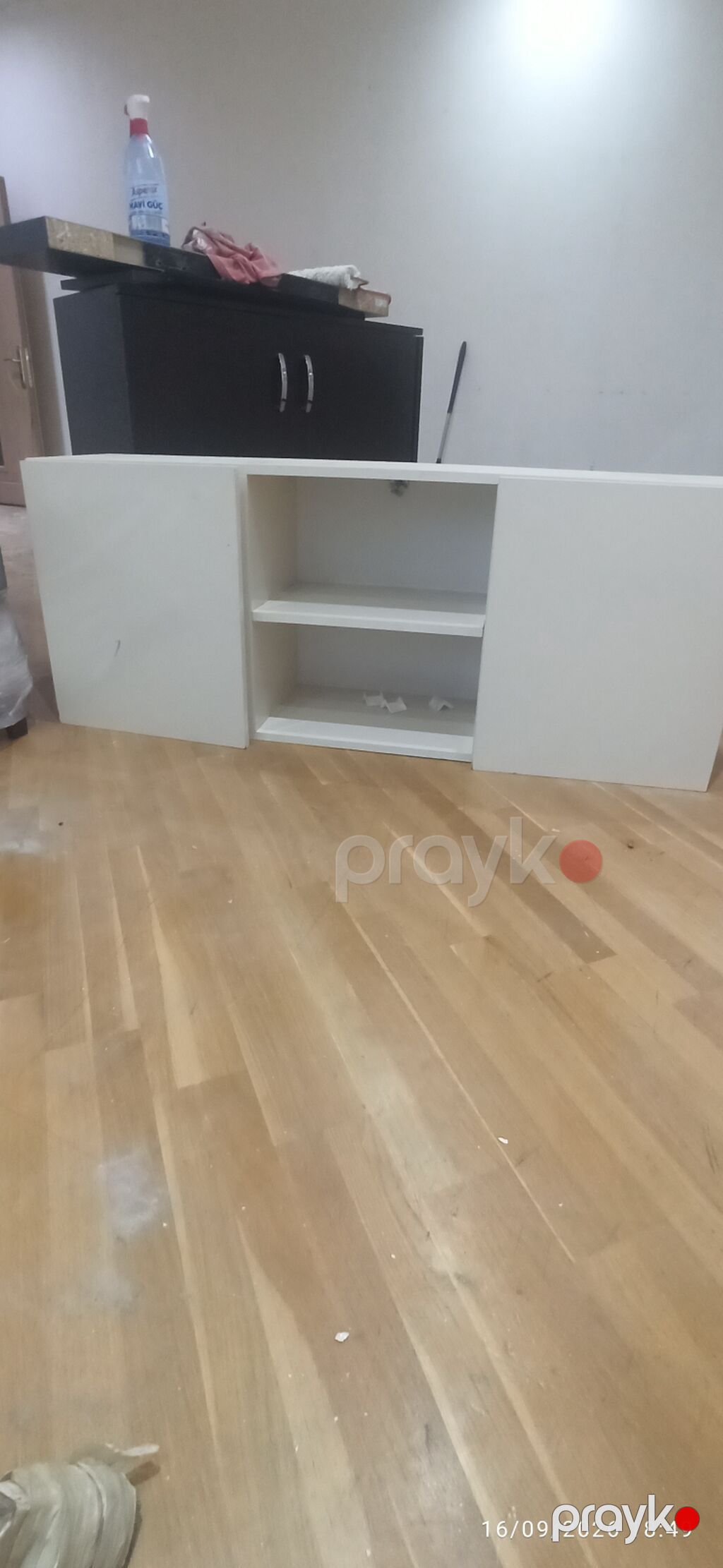 Ağ rəngli aşağı hündürlüklü TV/komod tipli dolab - Material — Televizor altlıqları və standlar, Bakı (2)