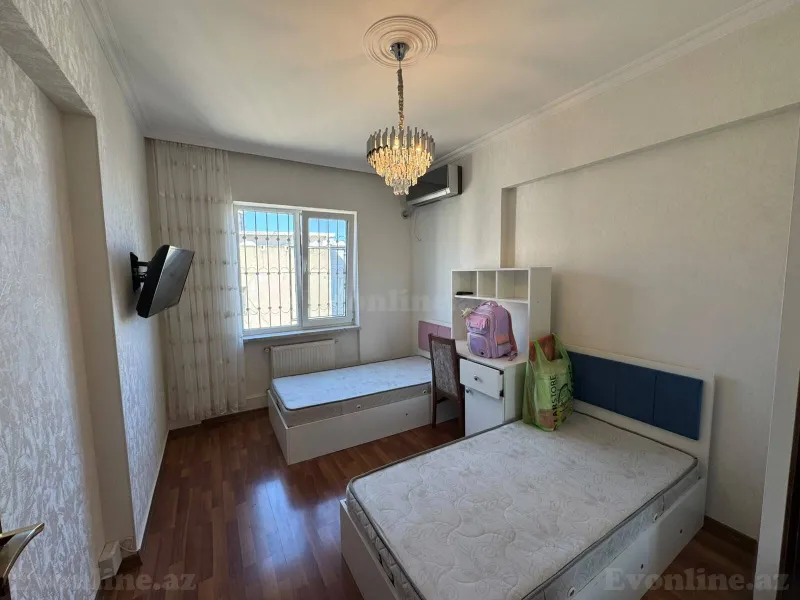 Satılır 3 otaqlı Mənzil Köhnə tikili 80 m² Bakı, Yasamal r., İnşaatçılar m — Mənzil, Bakı (6)