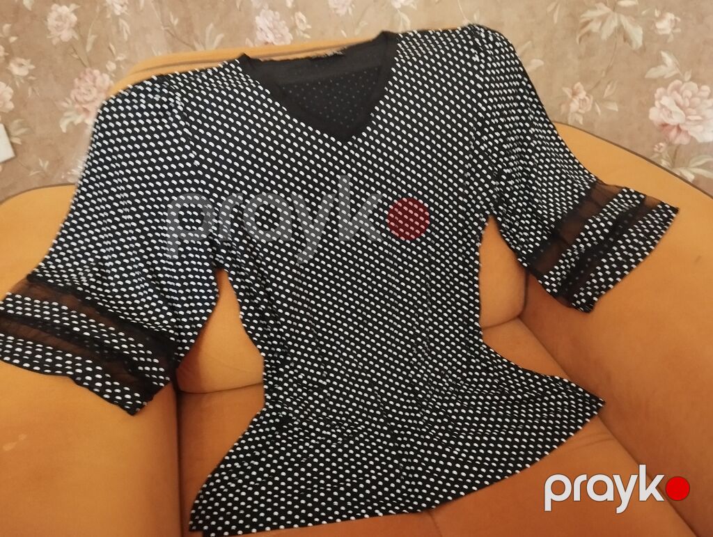 Qara-ağ xallı bluz-40 azn ólçù -XL - Rəng və naxış: Qara fonda xırda — Köynək, Bakı (2)
