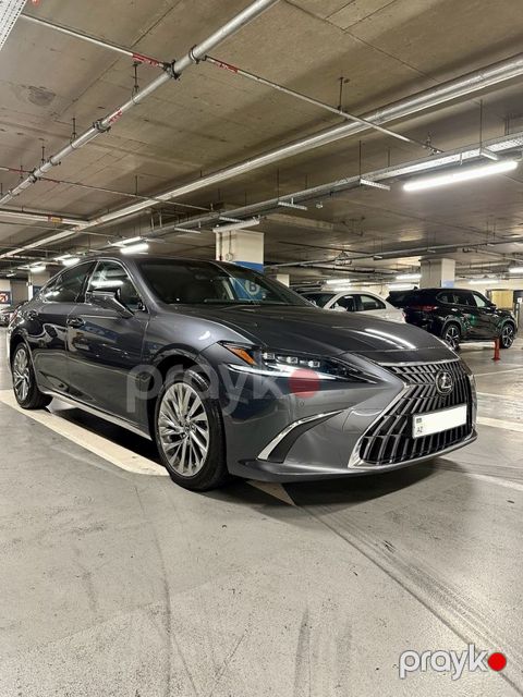 Lexus ES 300h, 2.5 L, 1.3 kWh, 2024 il, 24 900 km — Bakı