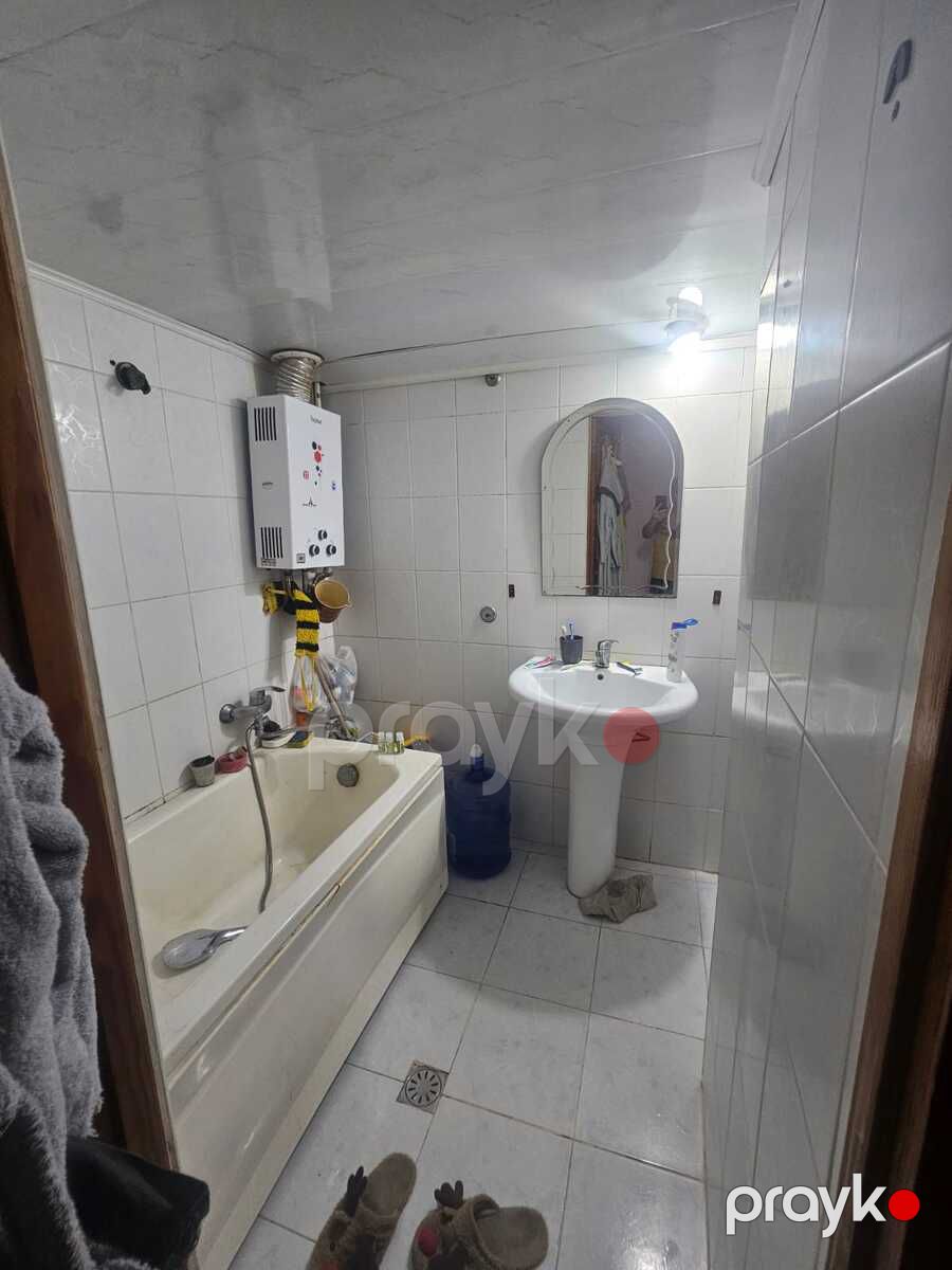 Satılır 4 otaqlı köhnə tikili 85 m² — Mənzil, Bakı (10)