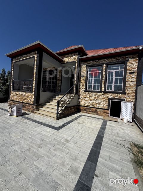 Satılır 4 otaqlı həyət evi/bağ evi 150 m² — Bakı
