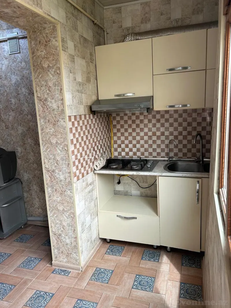 Satılır 2 otaqlı Mənzil Köhnə tikili 40 m² Bakı, Suraxanı r — Mənzil, Bakı (6)