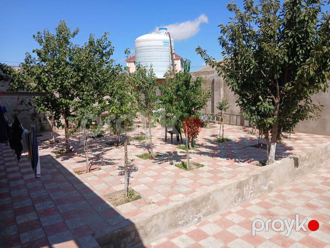 Satılır 6 otaqlı həyət evi/bağ evi 200 m² — Ev, villa, Bakı (2)