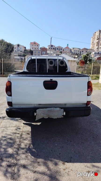 Mitsubishi L200, 2.5 L, 2014 il, 483 060 km — Avtomobillər, Bakı (4)
