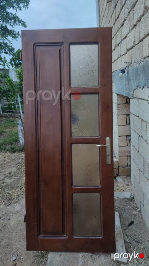 Taxta qapı — Bakı