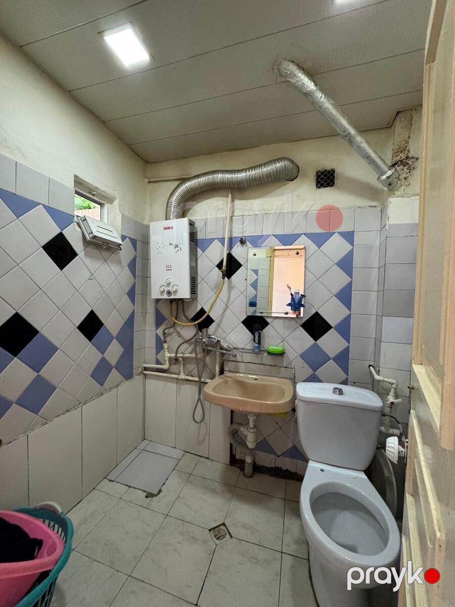 Satılır 2 otaqlı köhnə tikili 55 m² — Mənzil, Bakı (8)
