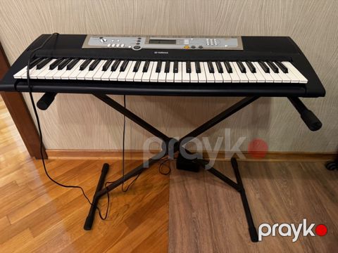 Sintezator Yamaha — Bakı