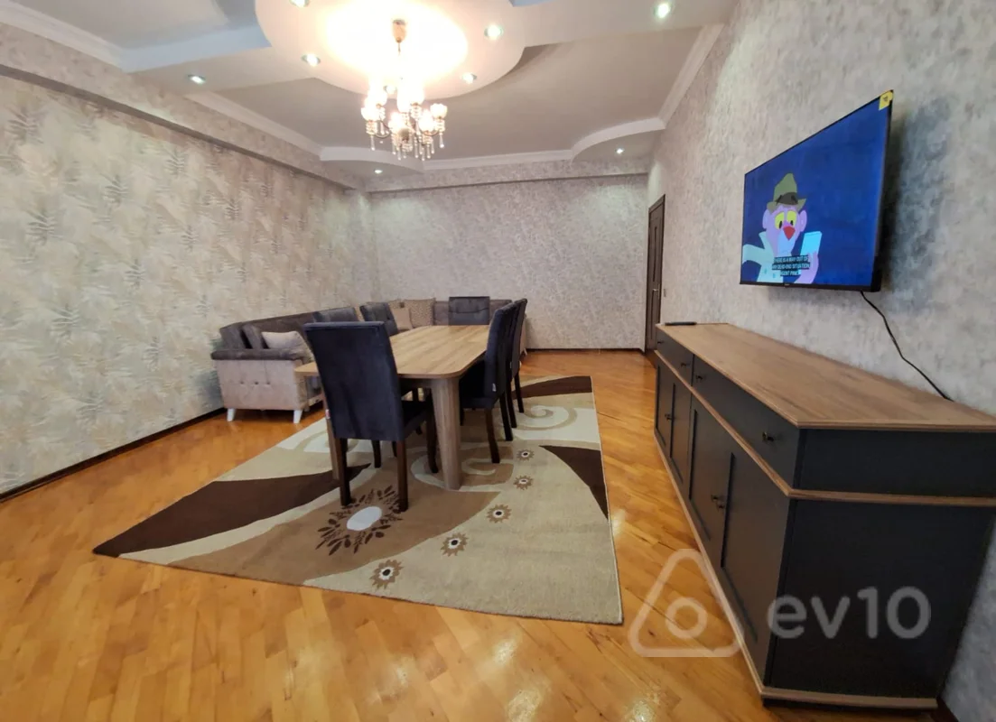 2 otaqlı mənzil, 100 m², Faiq Yusifov küçəsi — kirayə — Bakı