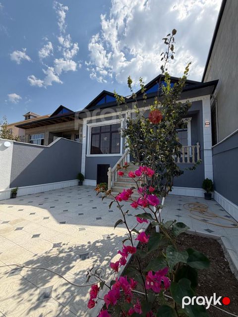 Satılır 3 otaqlı həyət evi/bağ evi 95 m² — Bakı