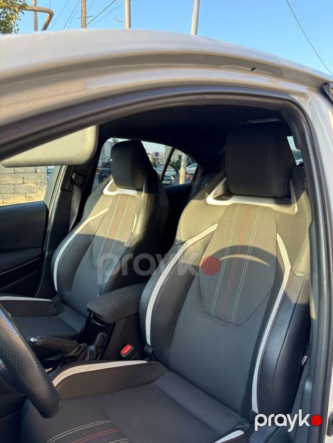 Toyota Corolla: 1.6 l 2022 il Sedan — Masazır